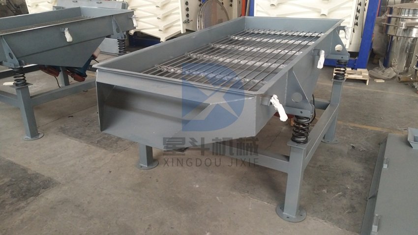 linear vibrating screen