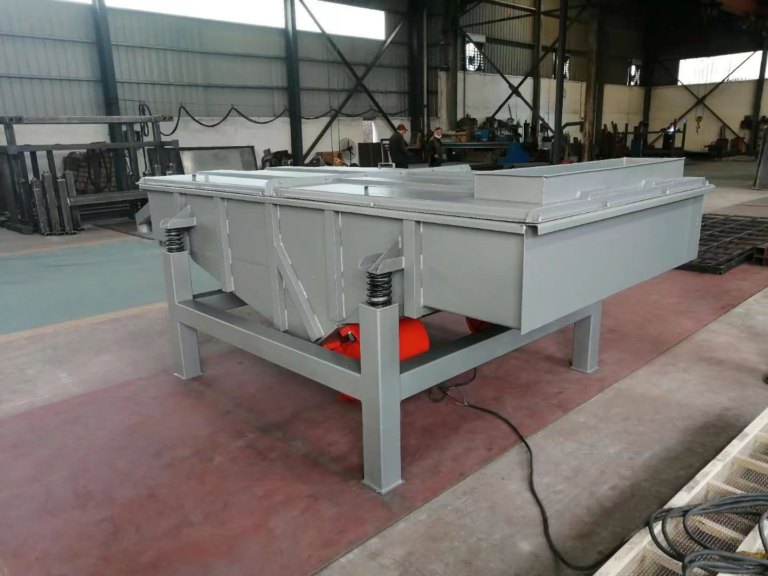 I bought two identical vibrating screens from different manufacturers, why the screening effect is different?